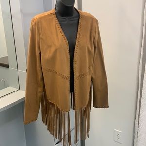 Paparazzi fringe jacket in tan. Brand new, with tags. Made of soft vegan suede.